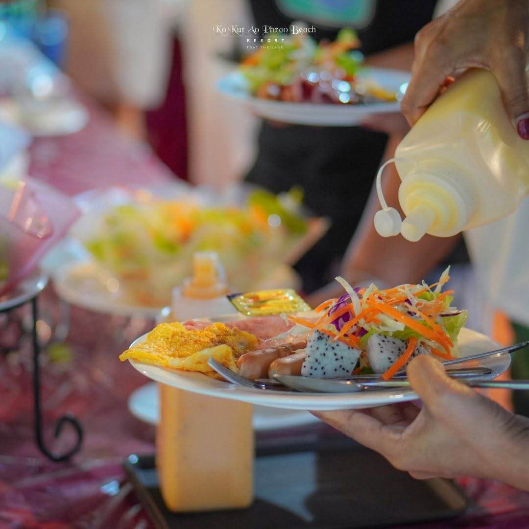 อาหารและเครื่องดื่ม Ko Kut Ao Phrao Beach Resort 7